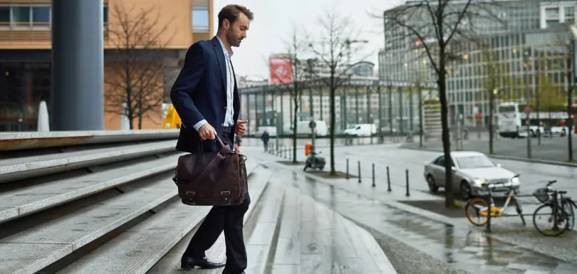 LinkedIn Campaign Manager vs. LinkedIn Sales Navigator_ What You Need to Know